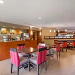 Comfort Suites North