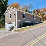 Beautiful Contemporary Two Bedroom Home