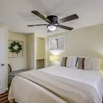 Pet-Friendly Cottage About 8 Mi To Downtown Knoxville!