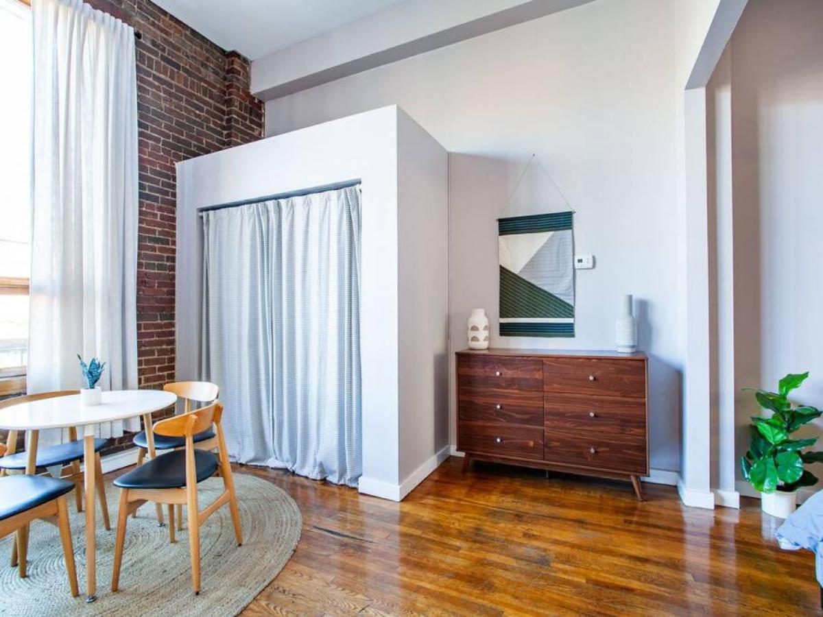 Modern Old Loft - Downtown Apartment