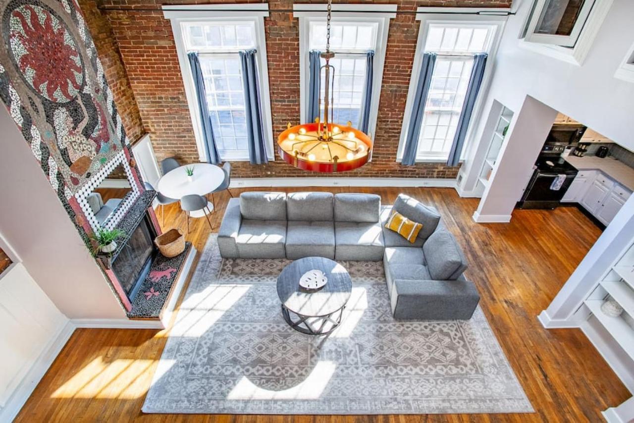Heart Of The Old City- Minutes From Market Square Apartment *