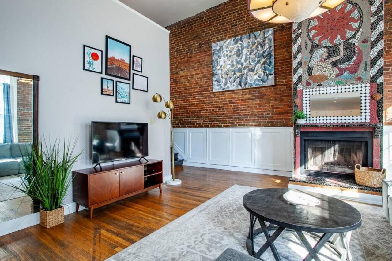 Apartment Heart Of The Old City- Minutes From Market Square *