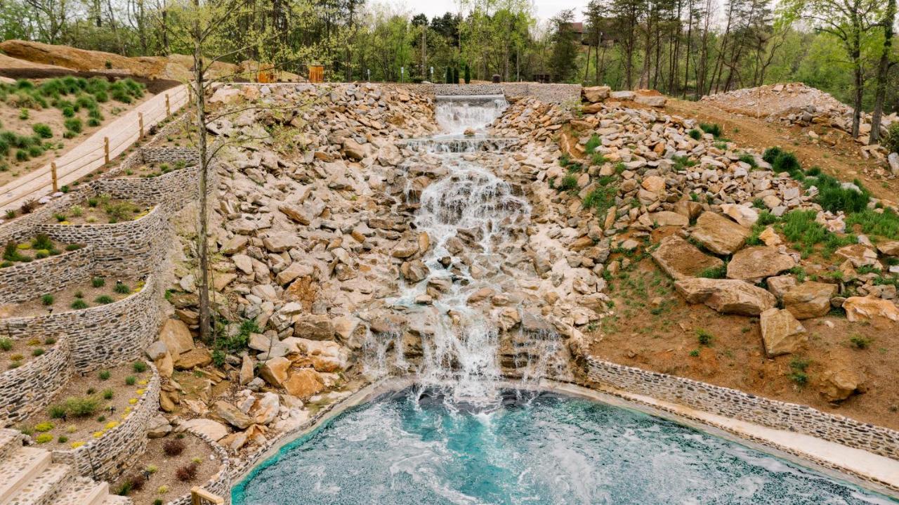 Ancient Lore Village Hotel Knoxville