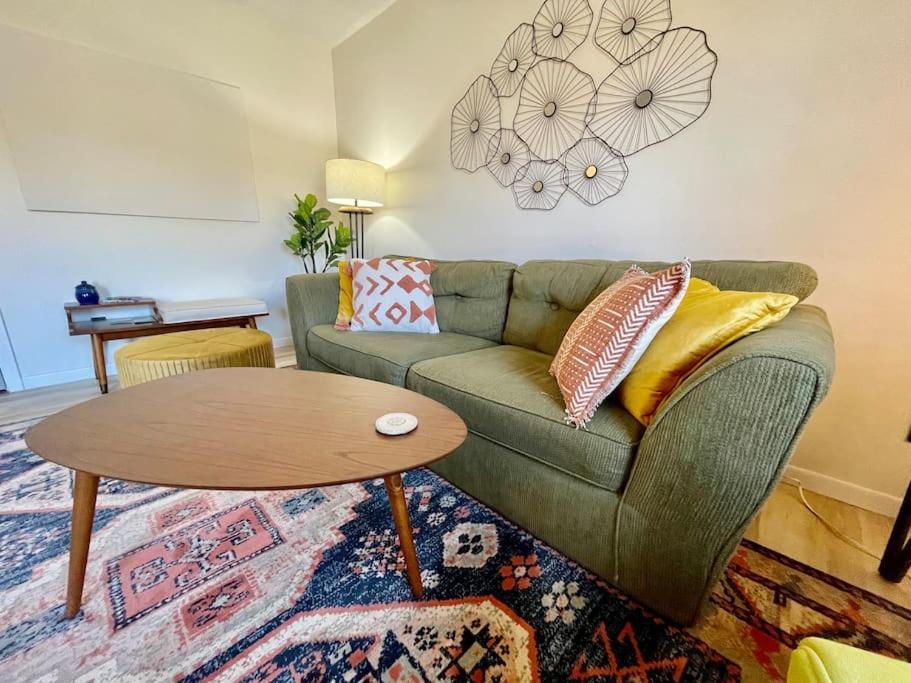 Fresh And Spacious 1 Bedroom In South Knox Holiday home