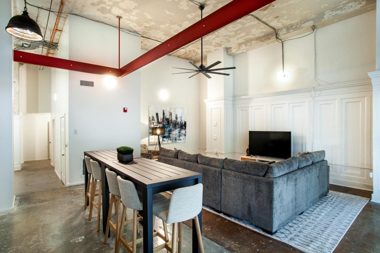 Historic Downtown Loft With Modern Flare Apartment Knoxville