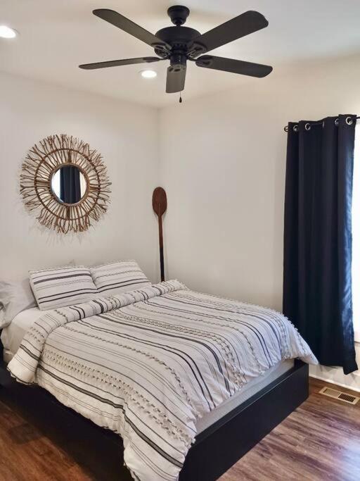 Beautiful Contemporary Two Bedroom Holiday home