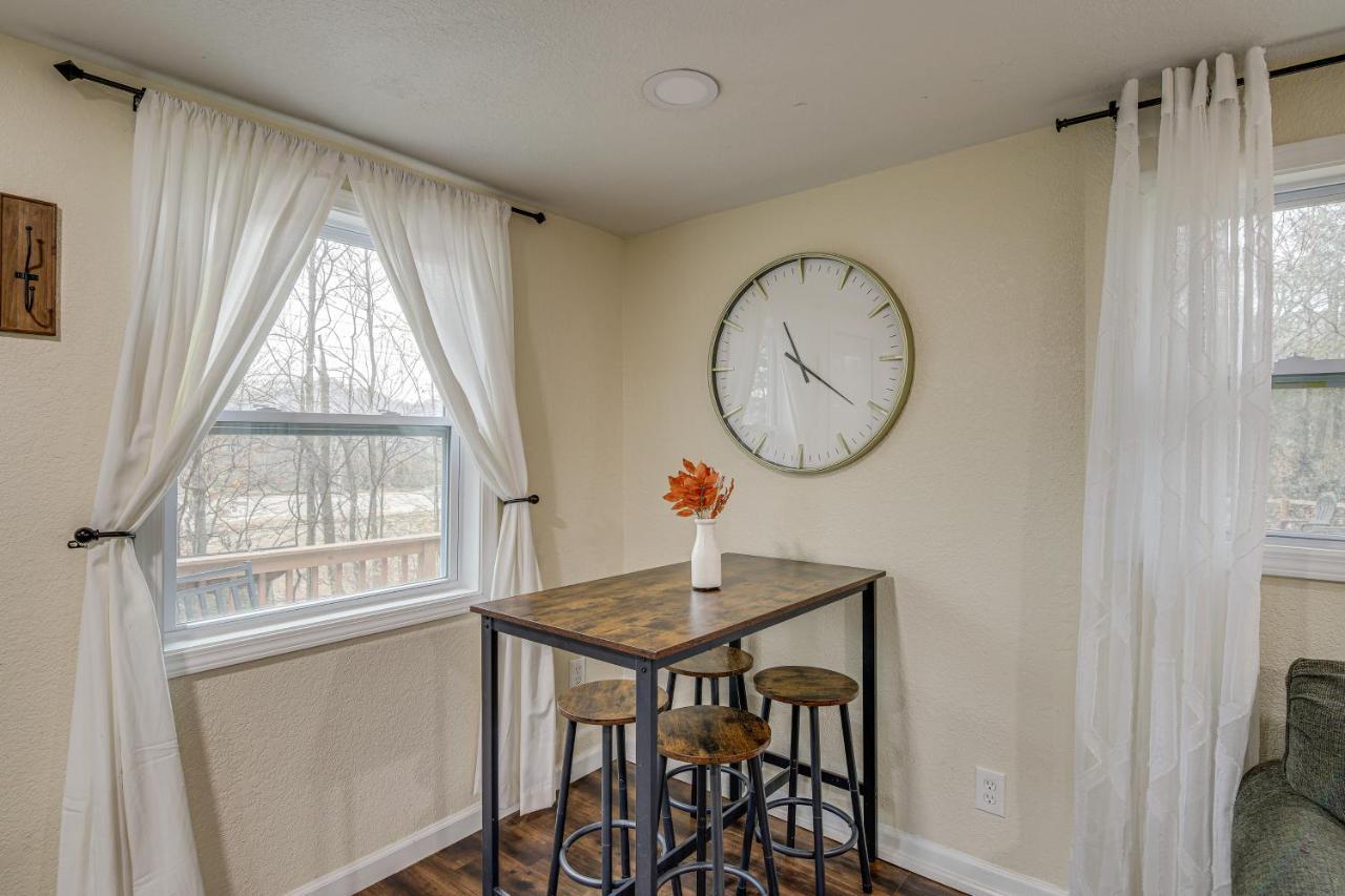 Pet-friendly About 8 Mi To Downtown Knoxville! Holiday home *