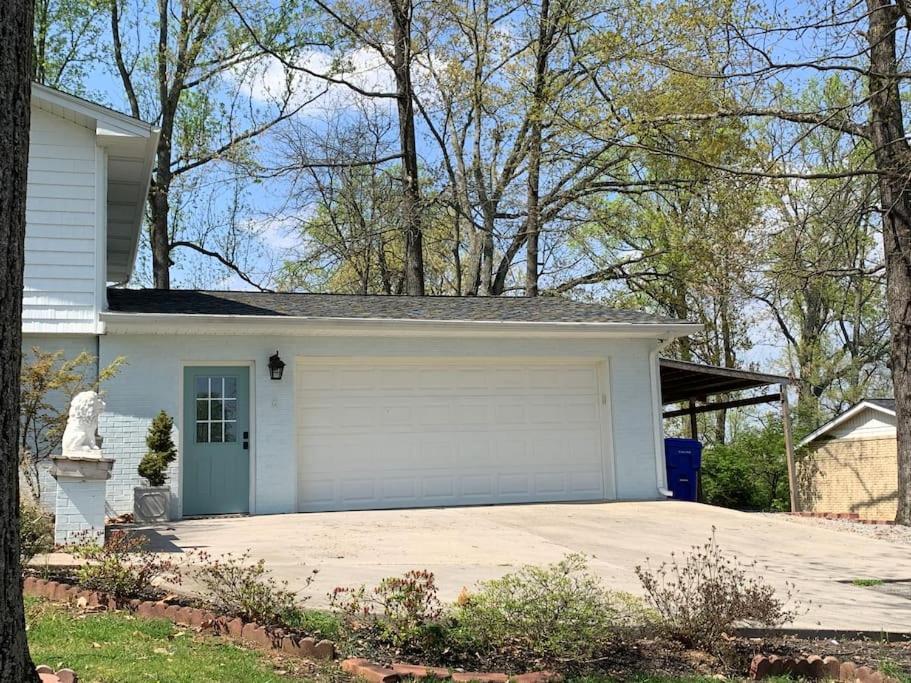 5 King Beds, 1q 1full P/o Newly Remodeled 2800 Sq Ft * Knoxville