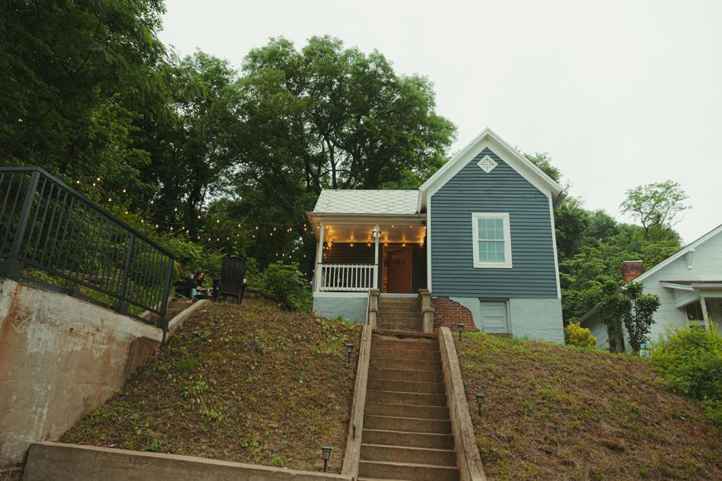Historic Renovated 2bd - Overlooking Downtown Holiday home Knoxville