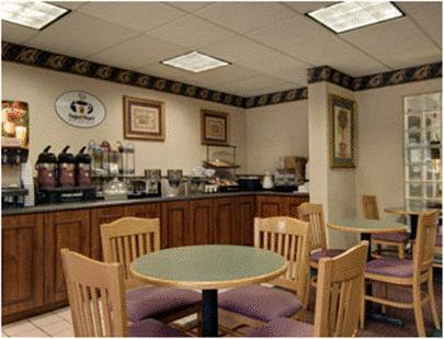 Super 8 By Wyndham North/powell