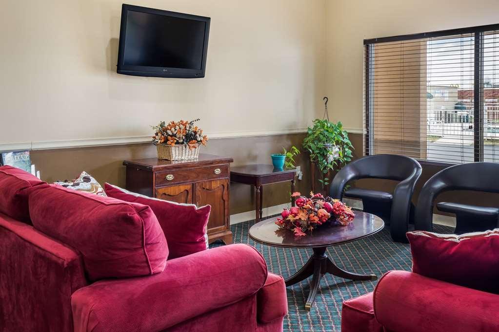 Econo & East Hotel 2*