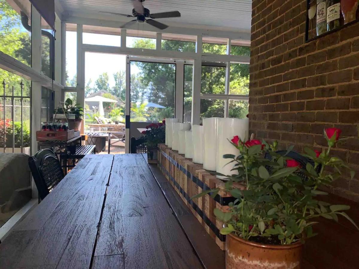 Boyd Harvey Main House & Carriage House * Knoxville