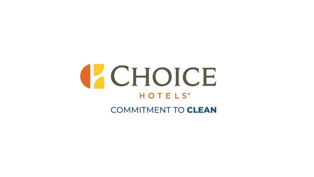 Hotel Econo & East 2*