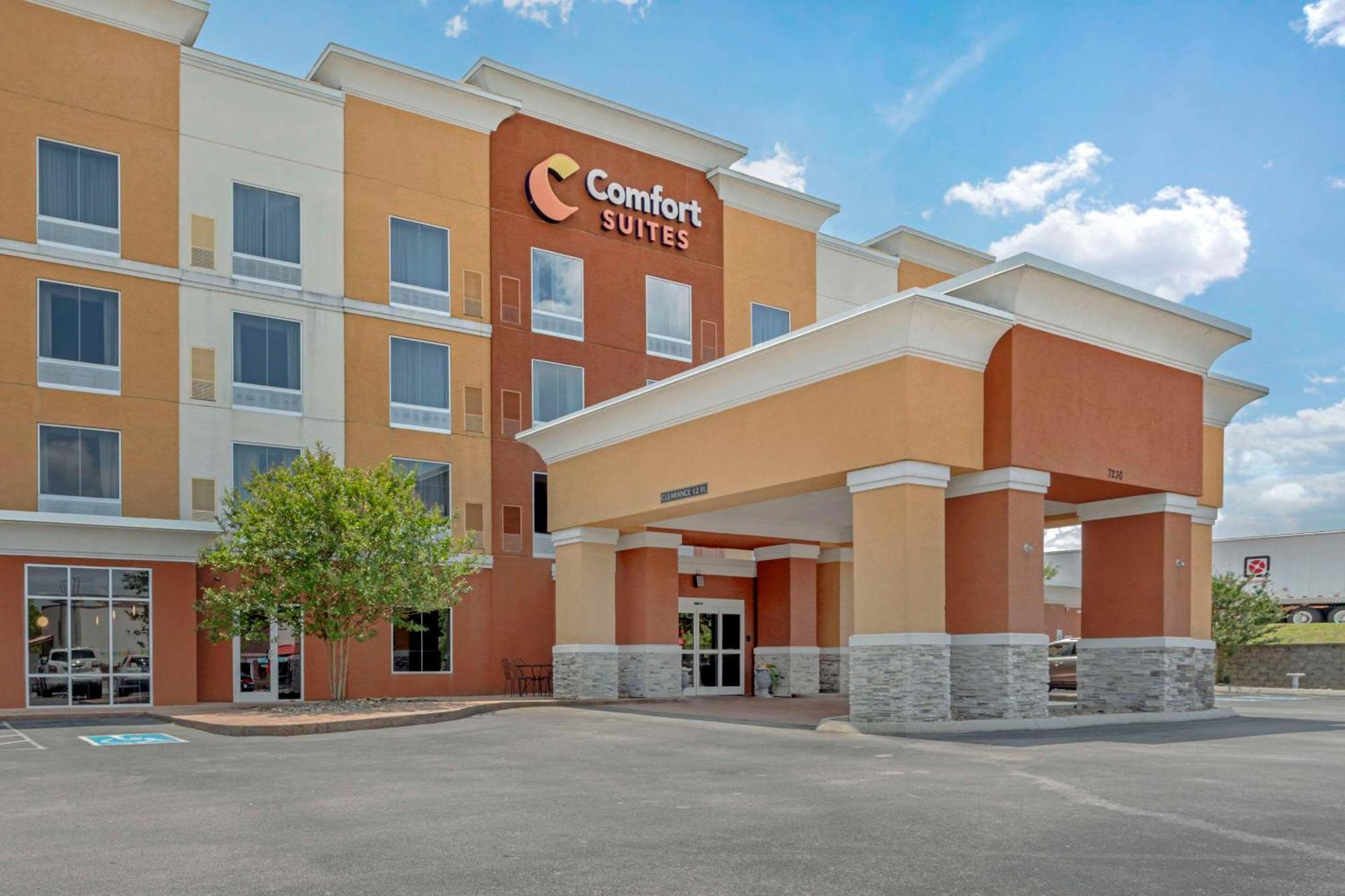 Comfort East Hotel